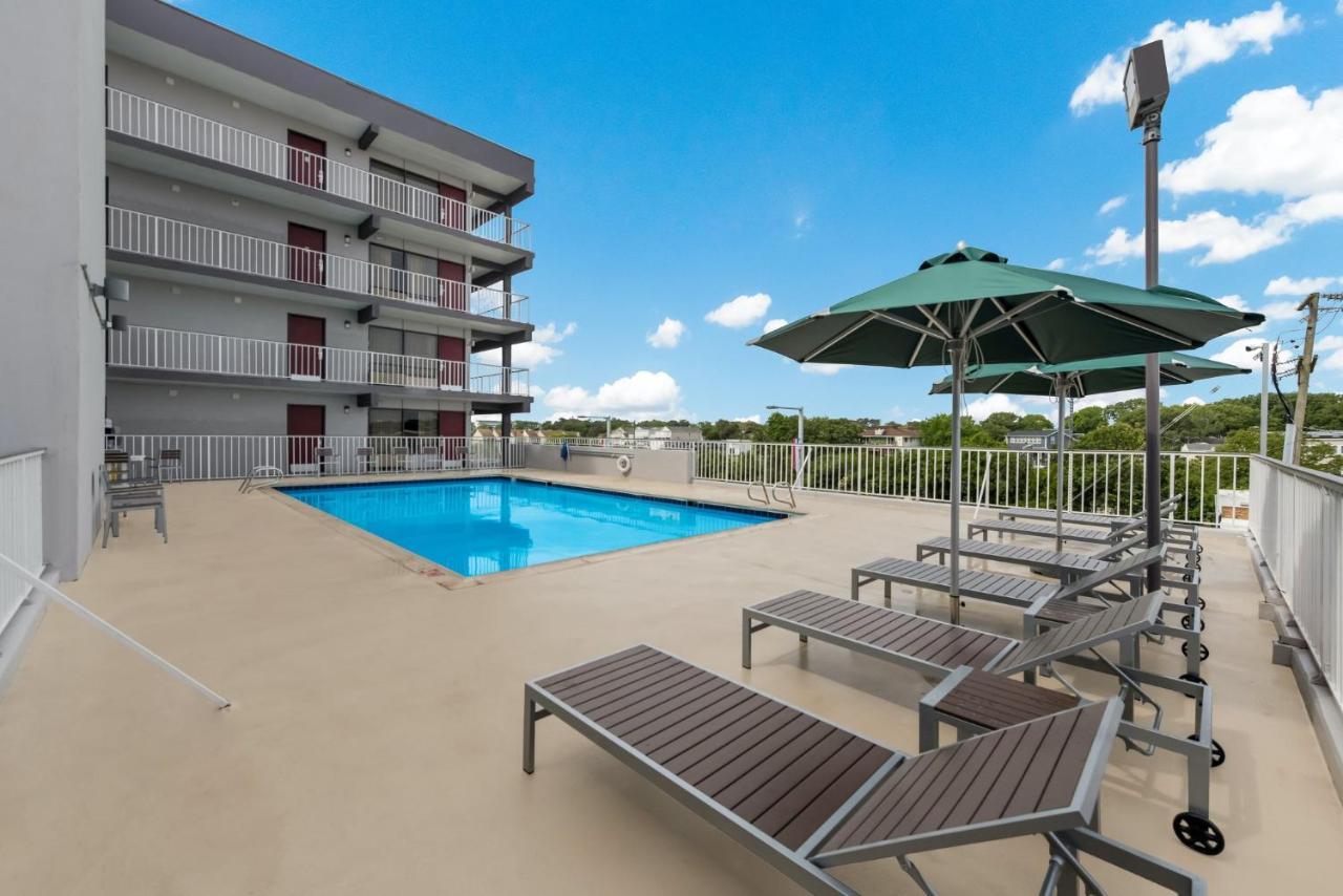 Red Roof Plus & Suites Virginia Beach - Seaside מראה חיצוני תמונה